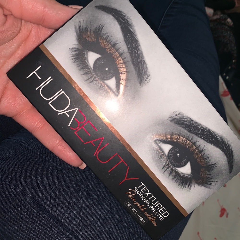 Huda Beauty Rose Gold Eyeshadow Palette